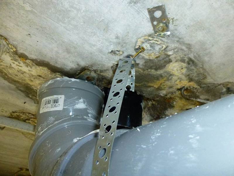 Обследование кровли балкона и ливневой канализации фото 2