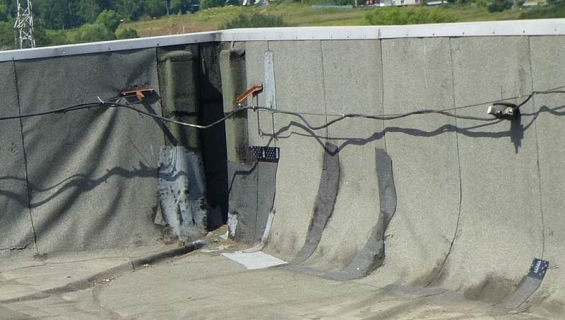 Обследование кровли складского здания фото 1